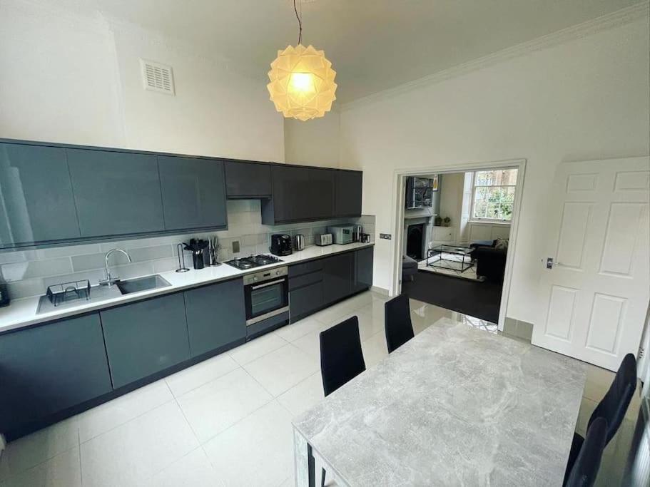 Luxury 2 Bed Flat In Inslington Lägenhet London Exteriör bild